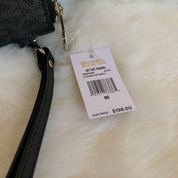 Michael Kors Jet Set Travel LG Double Zip Wristlet - Picture 6 of 6